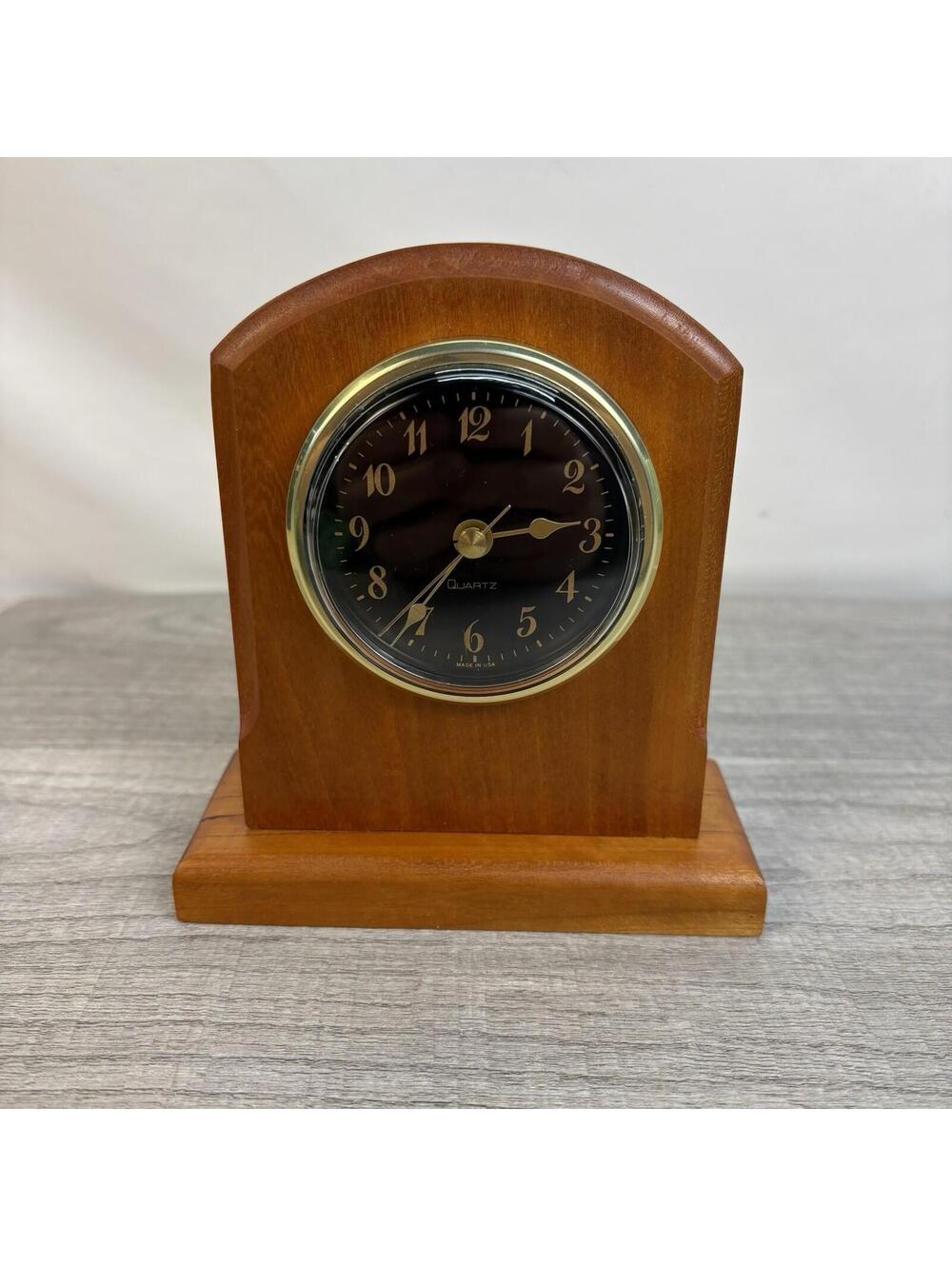 Vintage Solid Wood Mantel / Desk Quartz Clock – Made in USA